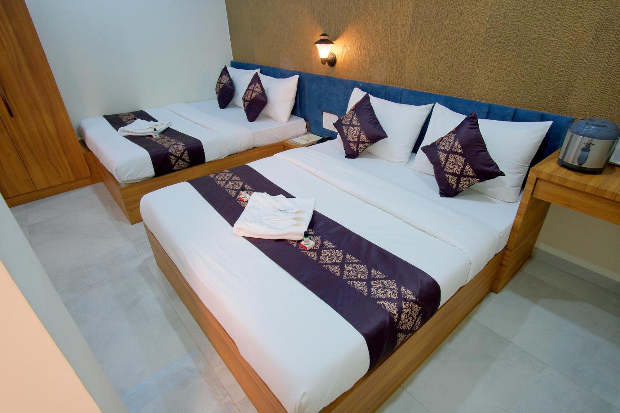 Hotel The Marion Nashik Εξωτερικό φωτογραφία
